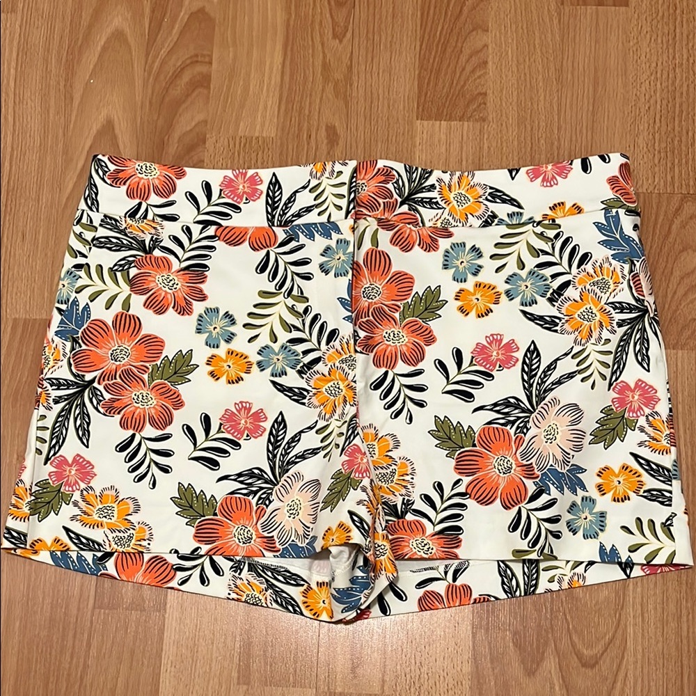 LOFT Floral Riviera Shorts - NWT